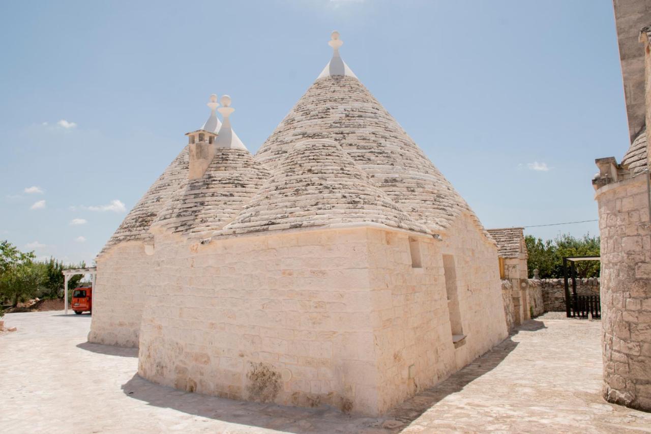 Trullo Cinquenoci Suite Locorotondo Exterior foto