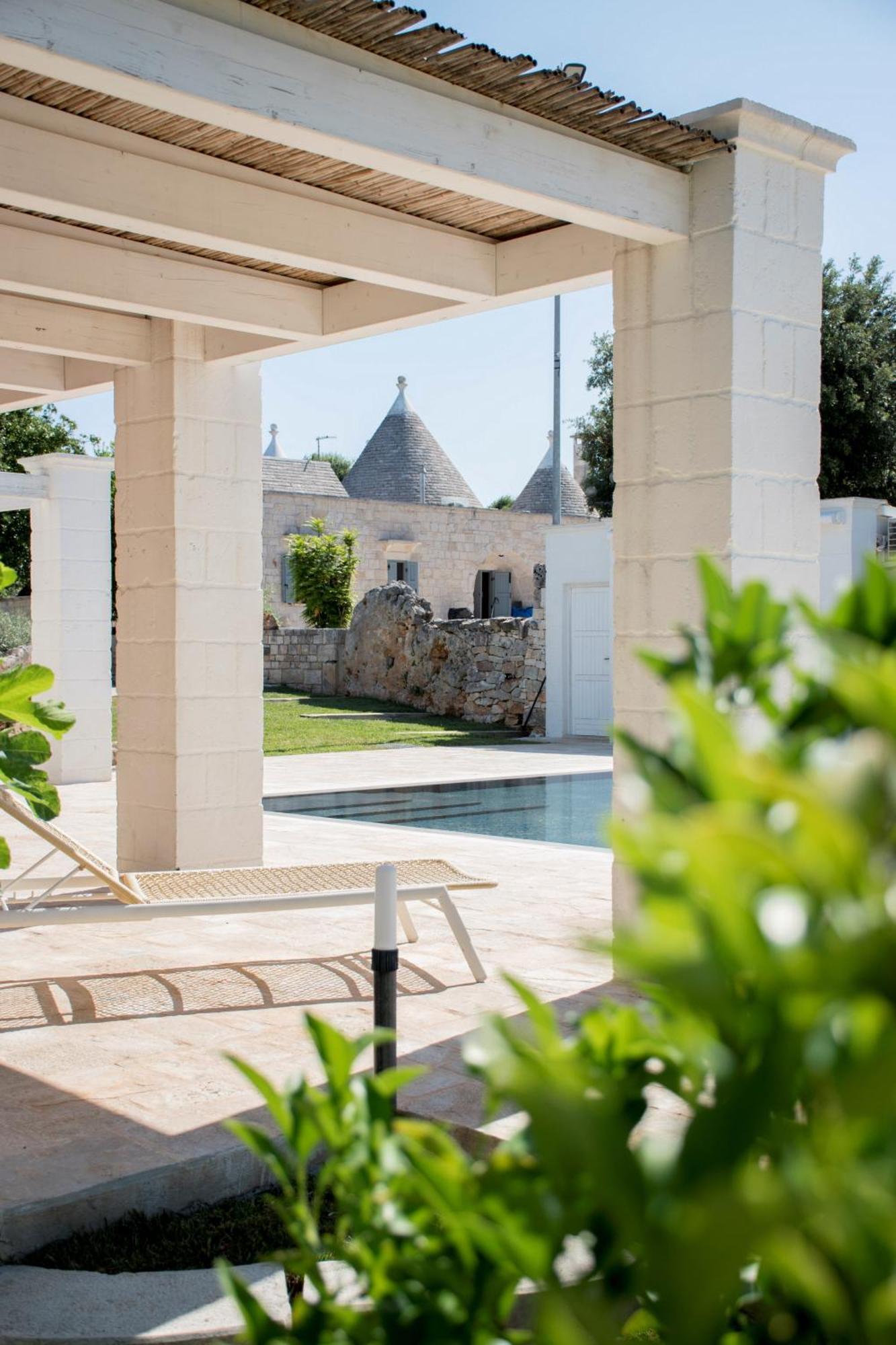 Trullo Cinquenoci Suite Locorotondo Exterior foto