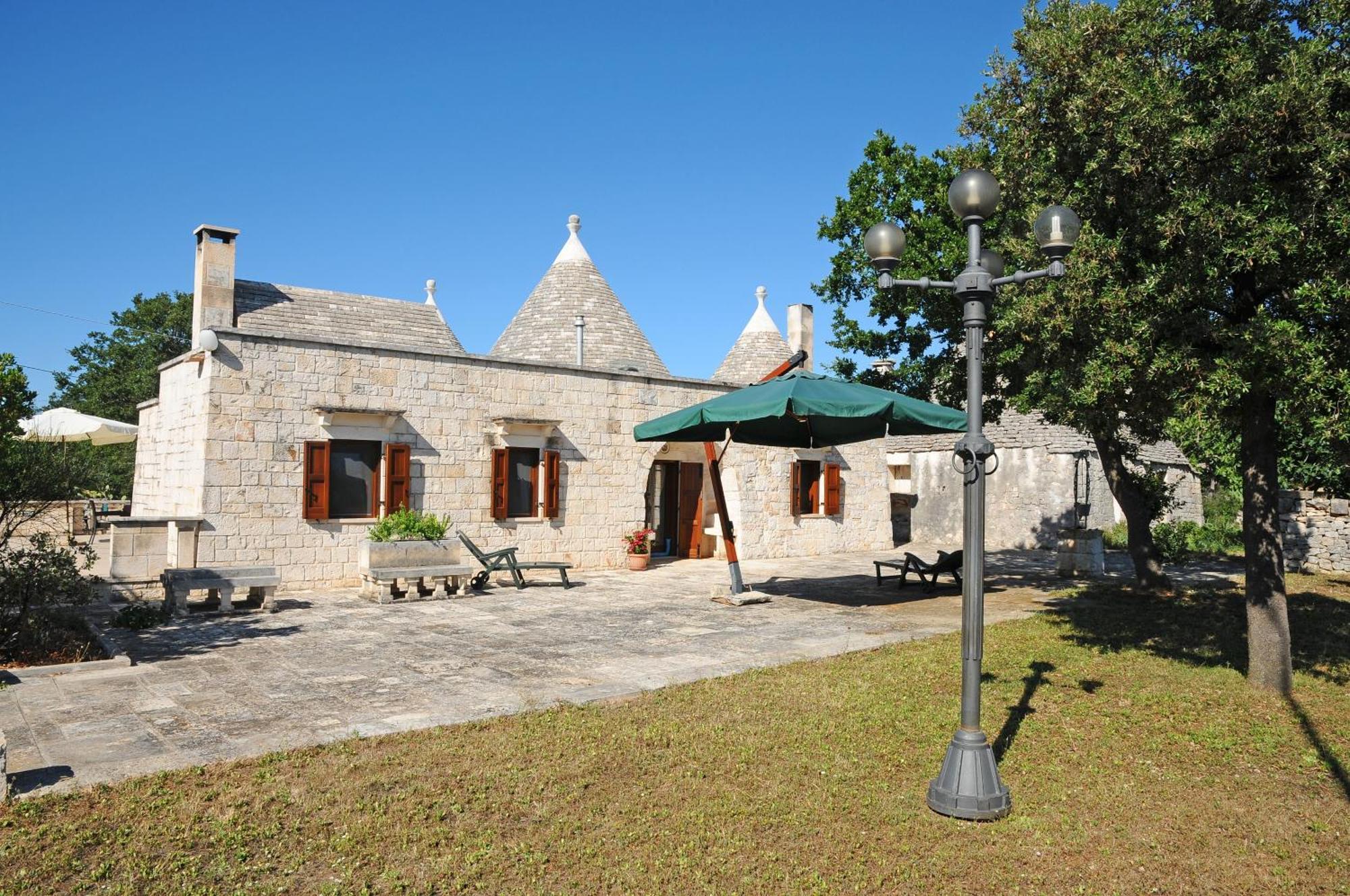 Trullo Cinquenoci Suite Locorotondo Exterior foto